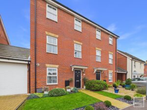 Allan Bedford Crescent, Queens Hill